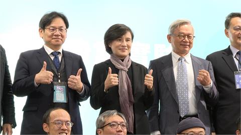 當奇兵選台北？鄭麗君稱考古題 傳推薦王世堅、吳思瑤