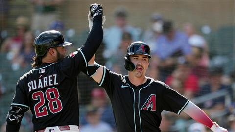 MLB(影)／台美混血球星卡洛爾轟不停　熱身賽連3場開轟手感發燙