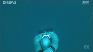 冰下自由潛水23公尺 紐西蘭好手二度刷新世界紀錄