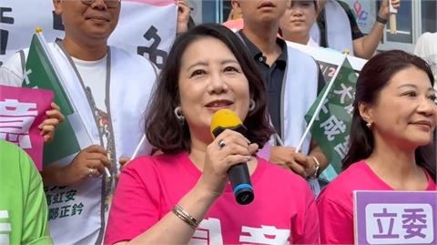 快新聞／一身粉T現身新竹宣傳大罷免　吳思瑤「突道歉」真相曝光