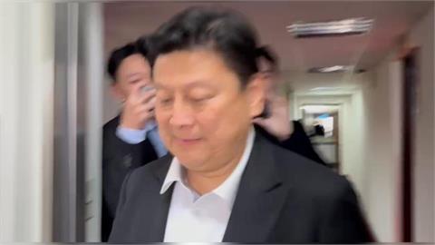 快新聞／何啟聖怒喊終結傅氏王朝！踢館國民黨中央　傅崐萁尷尬反應曝光了