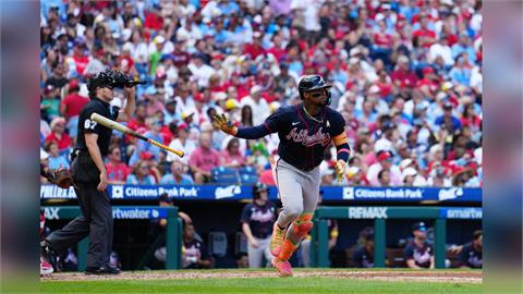 MLB(影)／「我就愛你們噓我！」小阿庫尼亞轟破百英里火球32秒慢跑狠酸費城主場