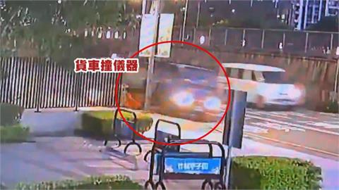龜山噪音偵測儀剛架設就被撞　民眾報警仍沒人處理