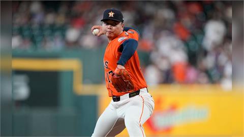 MLB(影)／鄧愷威5局7K失3分勝投飛了！太空人牛棚砸鍋延長賽遭釀酒人灌醉