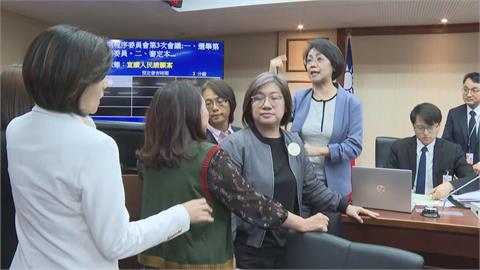 快新聞／翁曉玲「沒收表決」直接散會　公督盟痛批：誇張惡劣