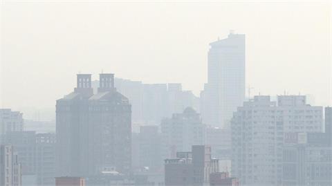 2縣市亮「紅色警示」！鄭明典PO圖：這是明確的中國空汙影響