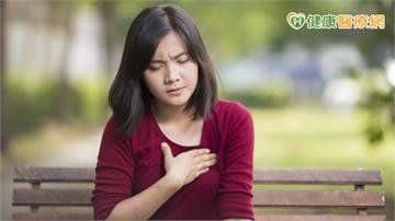 心悸、胸悶又找不到原因?中醫提醒:當心「胃心症候群」在作怪!