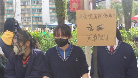 港歌手轟「物資蟑螂」　貪心！　物資站遭投訴噪音被迫清場