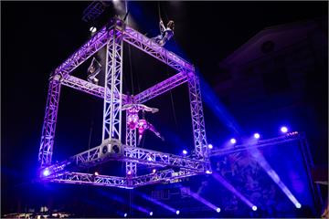 2025夏戀礁溪、礁心一夏！熱氣球光雕秀揭開夢幻序幕 萬人共賞國際級藝術嘉年華盛會