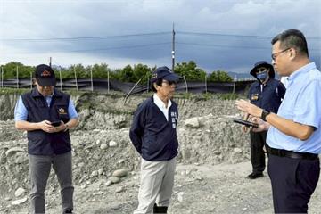 林欽榮率隊勘查美濃農地　高雄市府跨局處強力打擊盜採
