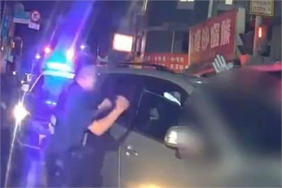 快新聞／酒駕還想逃？新北汐止深夜警匪飛車追逐　嫌犯遭開「22萬元」罰單