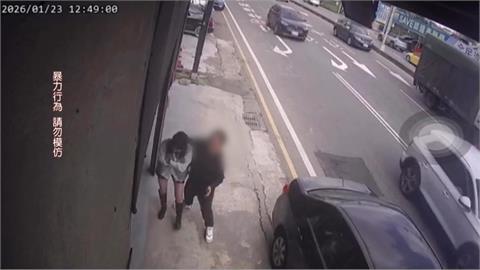 中古車買賣糾紛？2惡煞當街毆打女店員　持球棒狂砸百萬名車