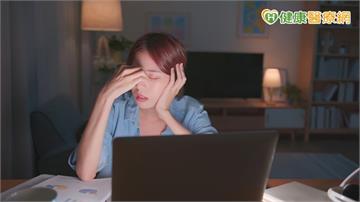 職場5大傷肝習慣曝!壓力、熬夜全上榜 醫:保健品不能取代追蹤