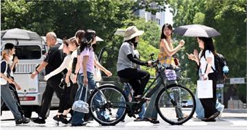 赴日旅遊注意！氣溫持續飆升「慎防中暑」　日本各地迎今夏最嚴峻高溫