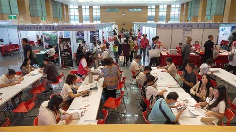 畢業轉職！新北就博會釋2300職缺　企業祭高薪搶人