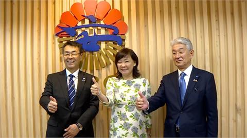 政大「安倍晉三圖書館」今落成典禮　安倍昭惠受邀致詞　一度哽咽