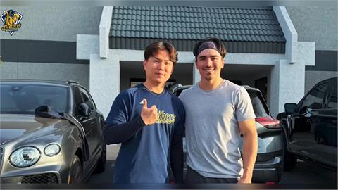 經典賽(影)／江坤宇與卡仔美國訓練相見歡！相約WBC前進邁阿密台美再對決