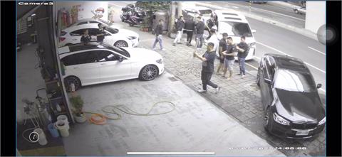 姪子在校遭霸凌 同學家長竟撂人包圍車行叫囂砸車
