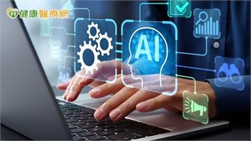 長輩易中招！AI假醫師、假藥師防不勝防　專家教3步驟辨真偽