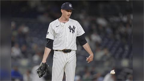 MLB(影)／世仇恩怨暫時放下！紅襪「康寧亞諾獎」今年頒給洋基抗癌鬥士