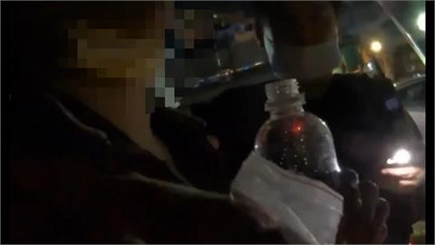新北計程車司機車內吸安毒！　民眾報警阻毒駕上路