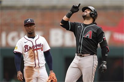 MLB(影)/0.1%獲勝機率不是問題!響尾蛇9上海灌7分上演「不可能的任務」