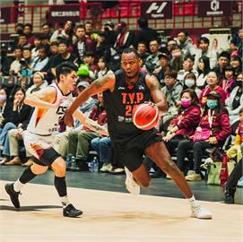 PLG／領航猿「夜王」盧峻翔不在家沒差！5人得分上雙大勝台鋼獵鷹