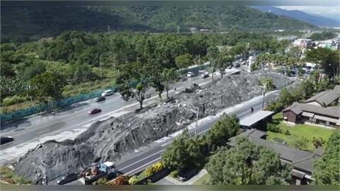 快新聞/空拍直擊!光復災後台9線周邊成「垃圾土山」 已清出5586公噸