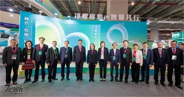 低碳、綠色、科技三大主軸　交通部「淨零移動 &infin; 智慧共行」交通願景館進駐 2025 智慧