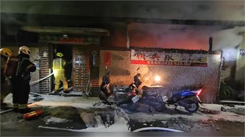 快新聞/疑電動機車充電釀災!基隆信義區里辦凌晨竄火「整棟急撤」