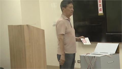 趙少康7月開心亮票「涉違反選罷法」！突當庭認罪請求從輕量刑