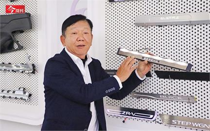 連賓士都向他取經！宜蘭黑手變車用燈飾大王  中國零件3年就沒利潤，要跑得更快
