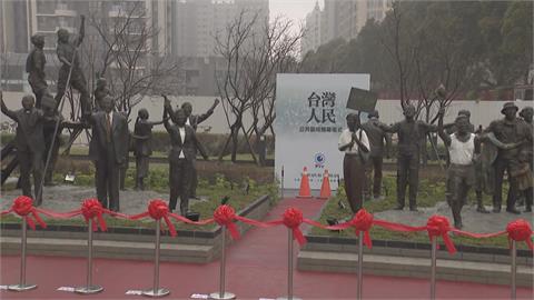 快新聞／盛讚「台灣人民」公共藝術　林佳龍：這雕塑就是台灣的靈魂