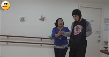 溫情陷阱1／慈母幫重障兒換電梯房慘遭詐　投資虛擬貨幣被騙600萬