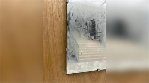 快新聞/慘了!基隆雙年展志工擦拭髒汙 竟是藝術品