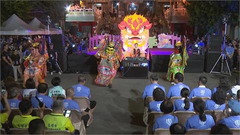 2025高雄左營萬年季啟動　副市長到場為「火獅點睛」