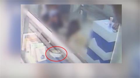 餓成這樣？　婦人火車站月台「偷電煎鍋貼」下場慘了