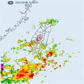 南投以南8縣市豪大雨特報　留意雷擊強陣風