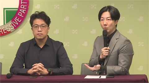 沈伯洋遭諷黑熊募款「很會賺錢」　吳崢回擊網讚：台版小泉進次郎