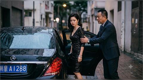 被騙上車「熊抱性強吻」！本土女星怒控遭侵犯…經紀人竟喊冤：沒有伸舌頭