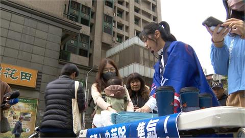 蹭棒球大翻車？ 洪孟楷PO看球照遭網洗版撻伐