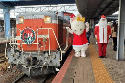 快新聞／歡慶耶誕　日本JR山口線推出「聖誕限定列車」