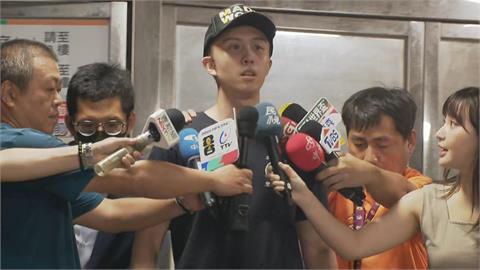 快新聞／孫安佐百萬交保！步出地院畫面曝光　喊「沒傷害任何人」