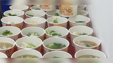 快新聞／贏南韓！「小商人」兌現承諾發800碗粥　網：羨慕嘉義鄉親