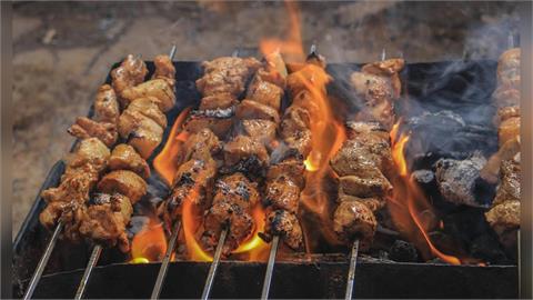 烤海鮮優於紅肉 醫授「月圓臉不圓」5烤肉守則