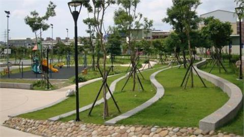 河濱公園深夜傳「伊啊聲」!他約15歲女友「廁所激戰」反被告…超慘結局曝