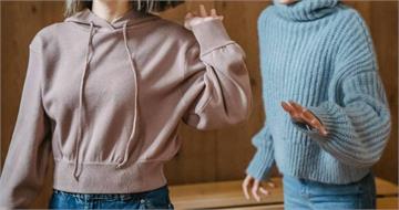 與尪過年出國玩8天「婆婆擅闖房間亂翻」　人妻零隱私崩潰：非常過分