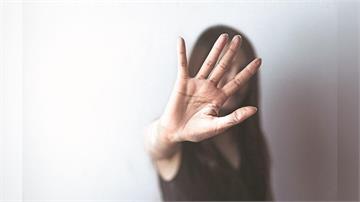 誆法術高強「喪魔仔」下咒威逼　神棍性侵母女下場慘了
