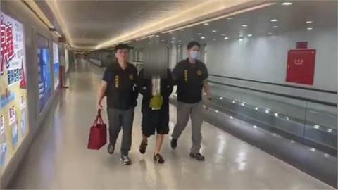 快新聞／殺人犯逃14年！躲藏柬埔寨被逮　押解回台畫面曝