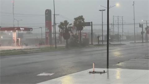颶風「波洛」挾狂風暴雨登墨西　美氣象局示警：恐有大規模降雨